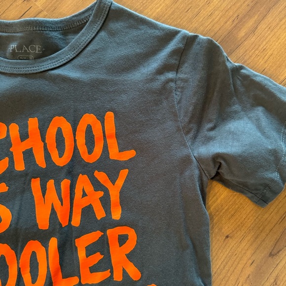 graphic tee - Picture 2 of 3